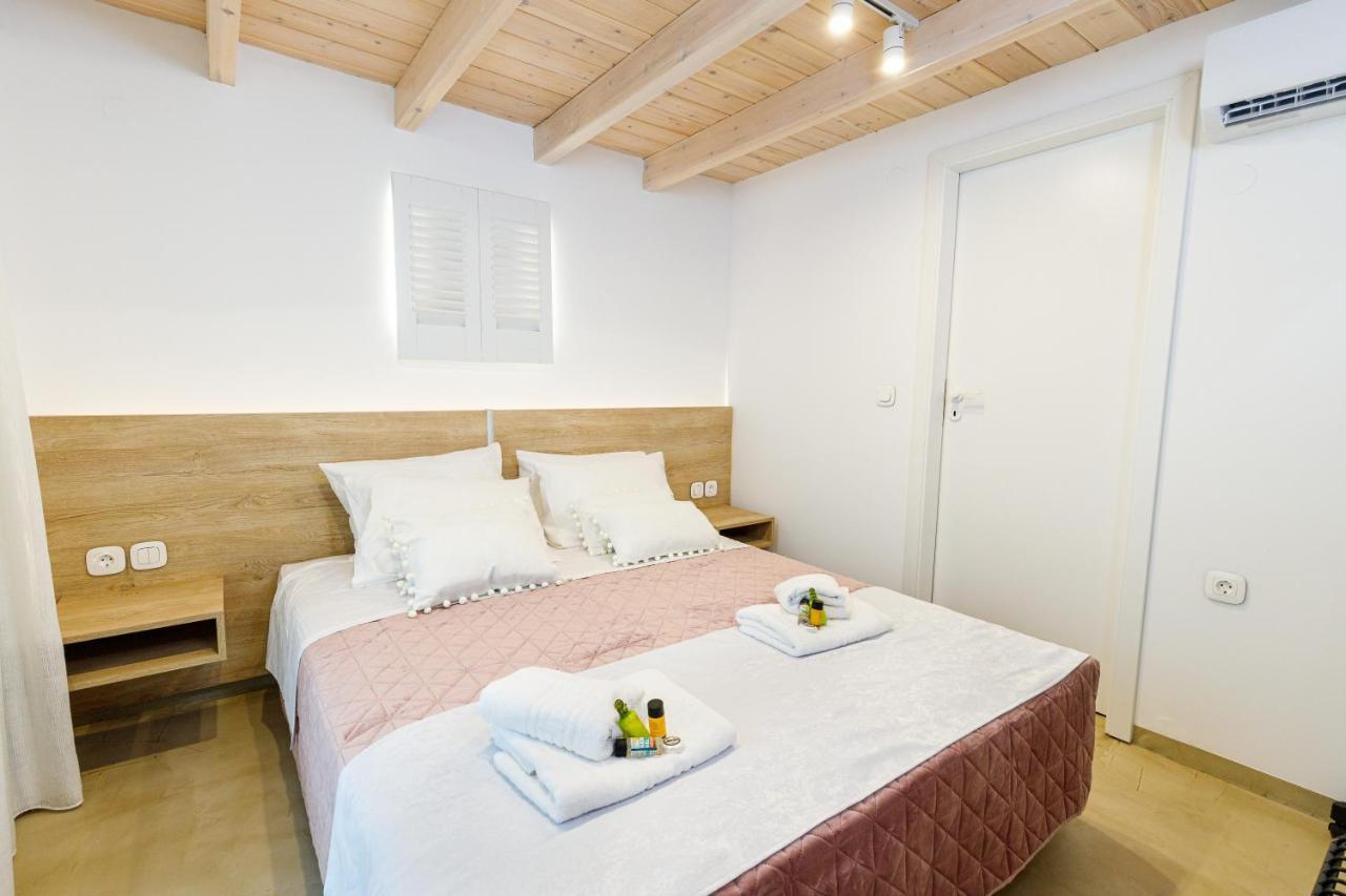 With Heated Private Pool And Bbq Apartmán Georgioupoli
