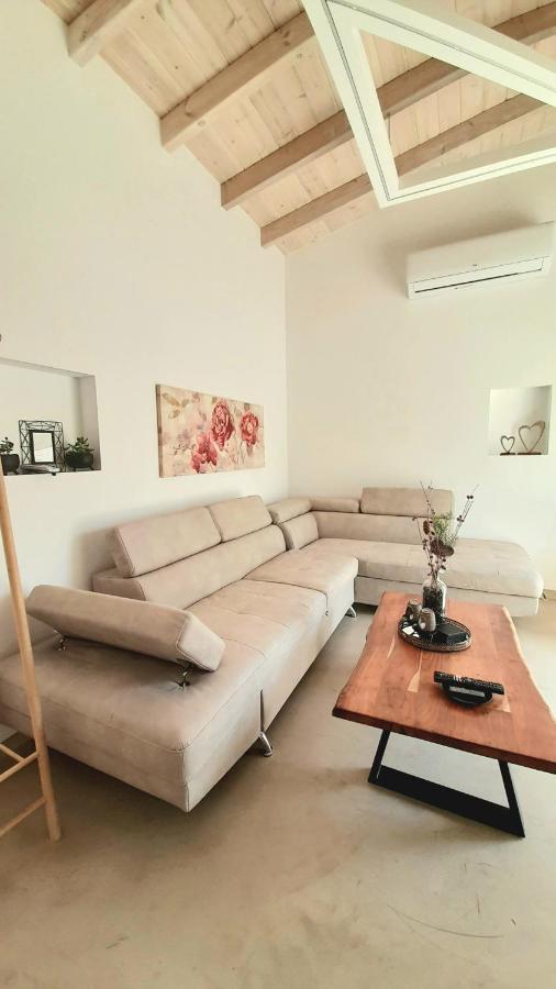 With Heated Private Pool And Bbq *