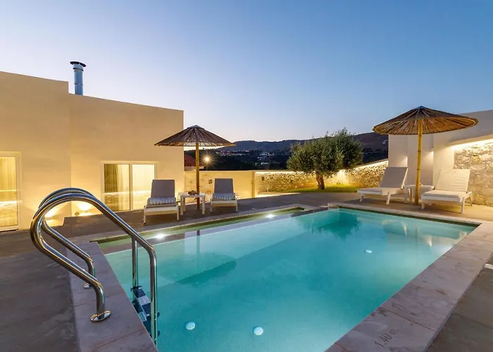 Georgioupoli Villa With Heated Private Pool And Bbq