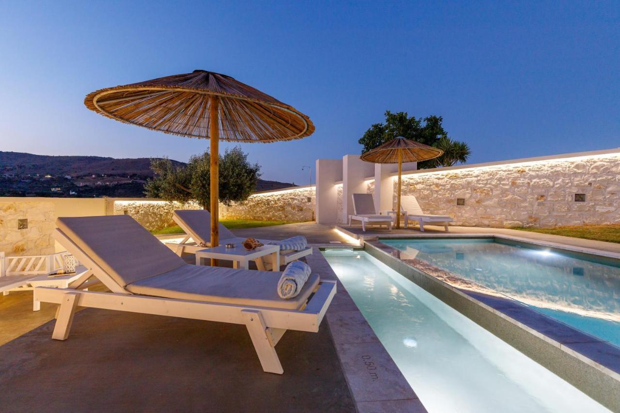 Apartment With Heated Private Pool And Bbq *