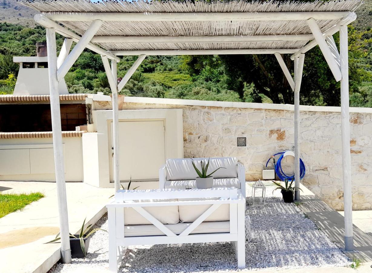With Heated Private Pool And Bbq *