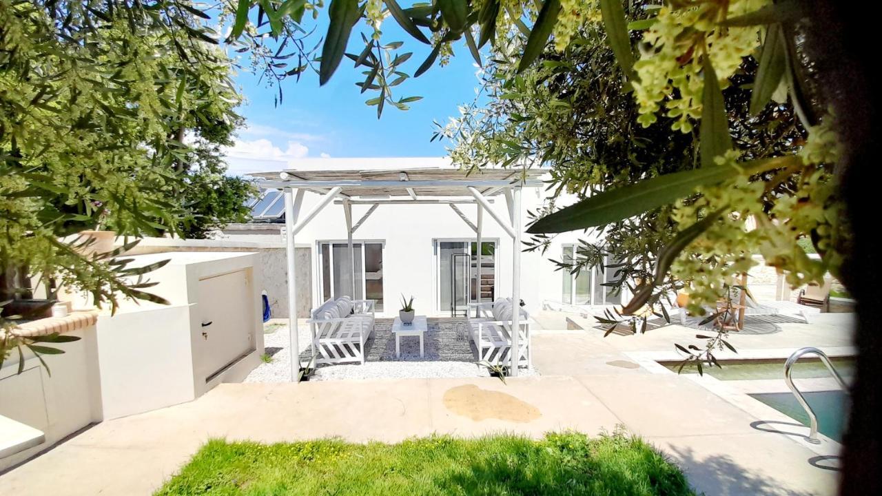 Apartment With Heated Private Pool And Bbq